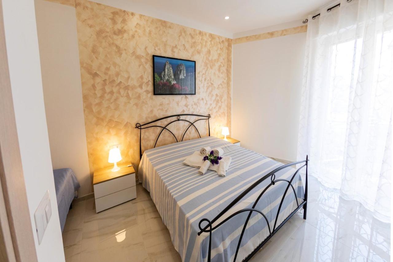 B&B Mary Sant'Elia Napoli Bagian luar foto