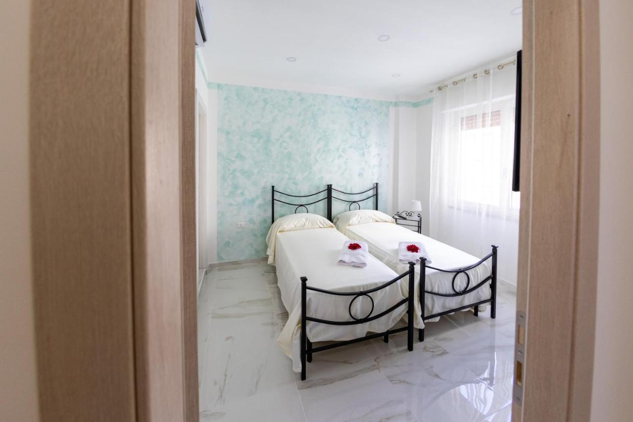 B&B Mary Sant'Elia Napoli Bagian luar foto