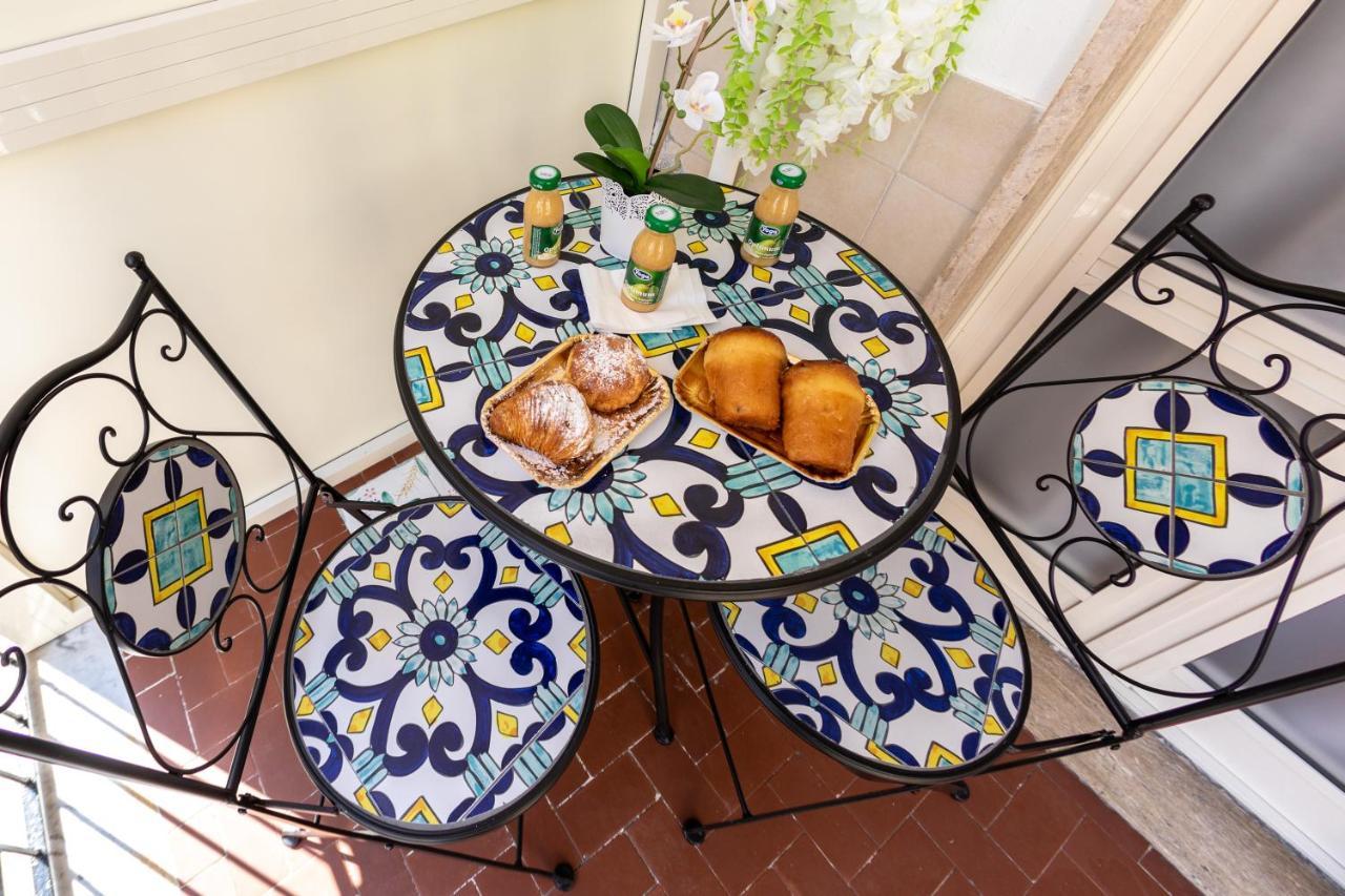 B&B Mary Sant'Elia Napoli Bagian luar foto